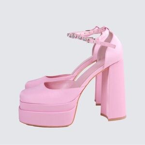 Finesse Beatrice Pink Platform Heel Size 9 NEW IN BOX